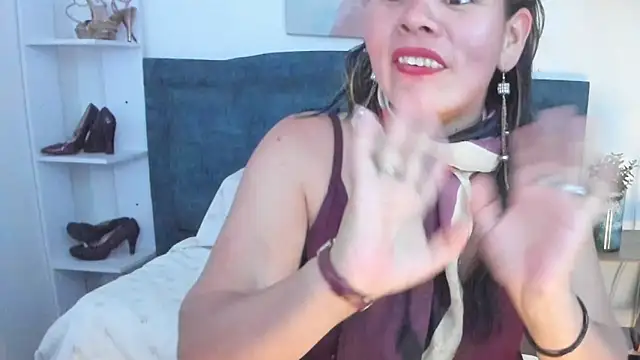 KiaraXMilf online show from March 7, 7:44 pm