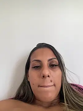 kifanyy online show from April 5, 3:53 pm