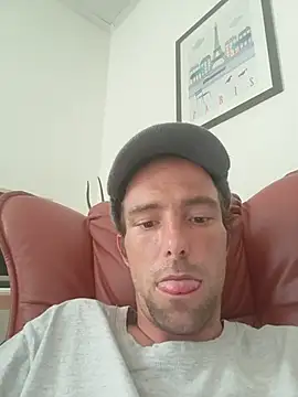 Snapshot of Speedyvinc chatting on July 3, 1:17 pm Speedyvinc online show from July 3, 1:17 pm