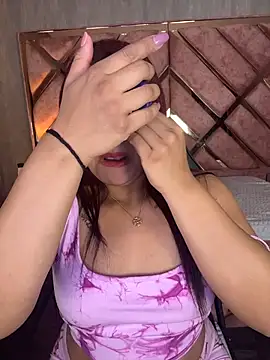 Cherry Charlottee online show from March 12, 7:31 pm