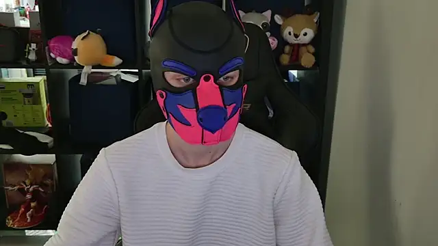Snapshot of MellPUP chatting on April 8, 9:04 pm MellPUP online show from April 8, 9:04 pm