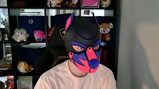 Snapshot of MellPUP chatting on June 11, 6:28 pm MellPUP online show from June 11, 6:28 pm