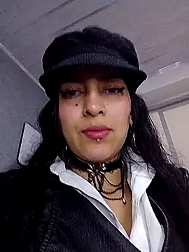 jaade doll online show from March 14, 2:00 pm