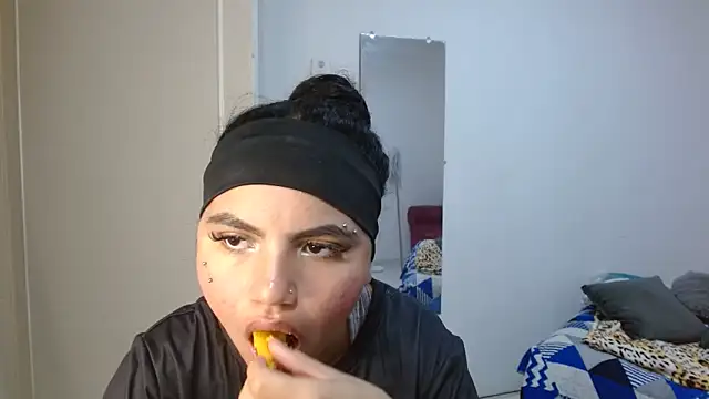 Snapshot of kimmyfuckass chatting on May 28, 12:30 am kimmyfuckass online show from May 28, 12:30 am