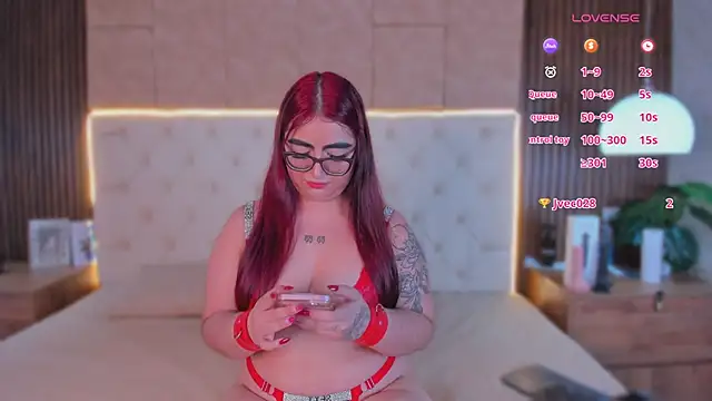 apriilfox online show from April 7, 4:02 am