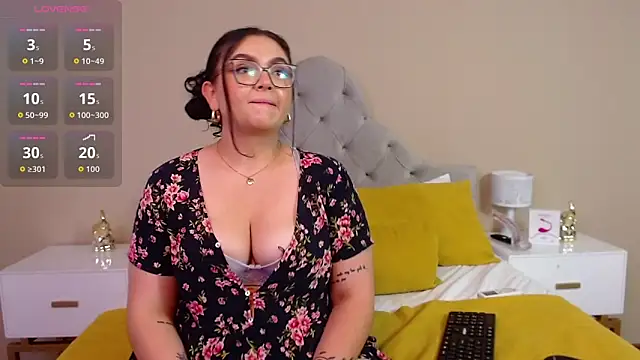 AlmaraRouge online show from March 19, 8:57 pm