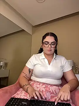 AlmaraRouge online show from March 30, 7:59 pm