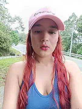 Snapshot of isabella_ferrer99 chatting on June 30, 8:21 pm isabella ferrer99 online show from June 30, 8:21 pm
