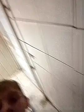 Snapshot of Loshka19 chatting on March 3, 2:01 pm Loshka19 online show from March 3, 2:01 pm