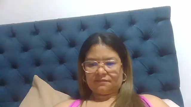 Jiwon Han online show from April 20, 1:52 am