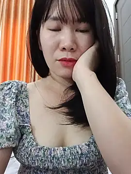 Snapshot of Bondgirl_9 chatting on July 1, 4:58 am Bondgirl 9 online show from July 1, 4:58 am
