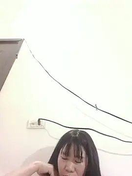 Snapshot of Bondgirl_9 chatting on August 3, 7:50 pm Bondgirl 9 online show from August 3, 7:50 pm