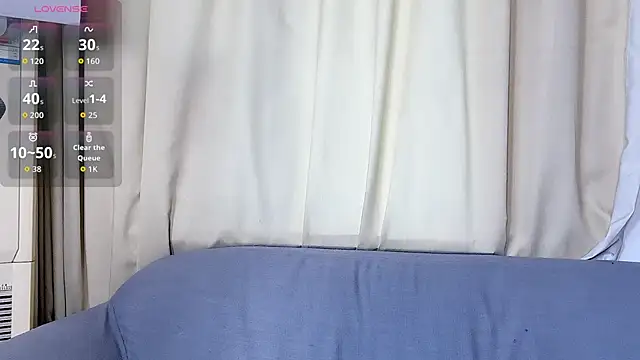 Tavie1744 online show from April 6, 11:49 pm