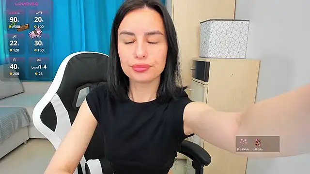 Horny  Nikki online show from August 3, 11:52 pm