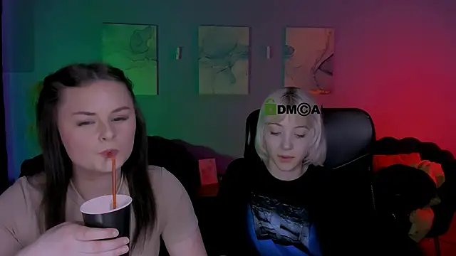 miss courtney  online show from April 4, 10:13 am