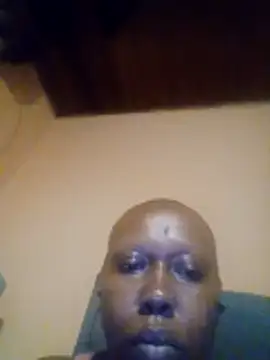 Snapshot of Mbaleehle chatting on April 10, 8:02 pm Mbaleehle online show from April 10, 8:02 pm