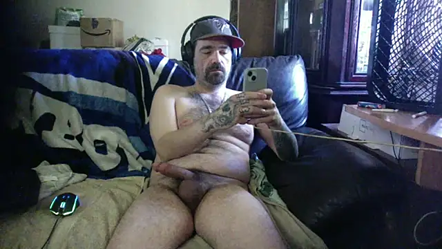 Snapshot of KinkyTOMan chatting on May 31, 1:40 pm KinkyTOMan online show from May 31, 1:40 pm