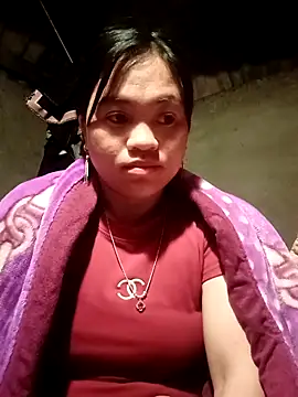 Snapshot of Mayxinh_love chatting on March 3, 11:32 pm Mayxinh love online show from March 3, 11:32 pm