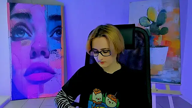 LixeLuna online show from March 4, 9:37 am