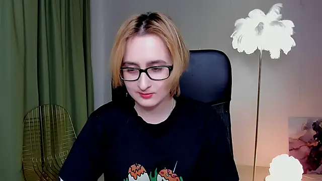 LixeLuna online show from March 5, 9:38 am