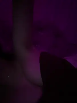 hot-cumplay online show from April 22, 1:08 am