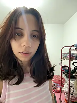 Nicole Cute04 online show from July 6, 4:31 am