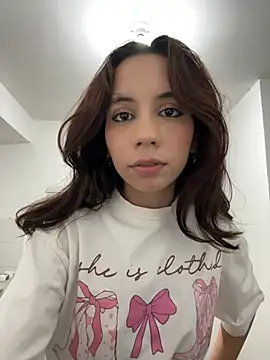 Nicole Cute04 online show from July 25, 3:48 am