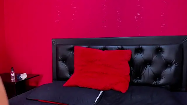 ailyn-14 online show from March 3, 9:10 pm