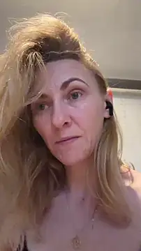 Secret Ladyx online show from April 6, 3:26 am