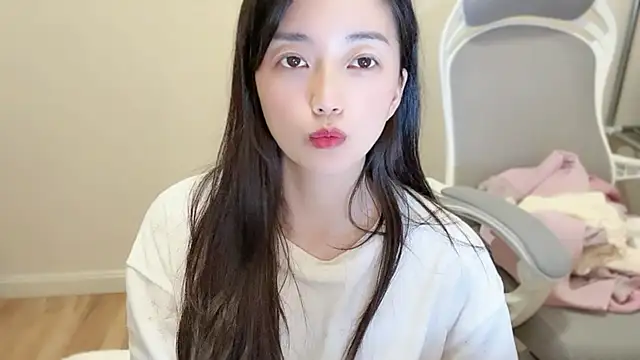 Snapshot of jinxiyao01 chatting on May 30, 2:25 pm jinxiyao01 online show from May 30, 2:25 pm