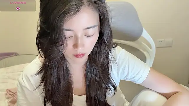 Snapshot of jinxiyao01 chatting on June 17, 2:18 pm jinxiyao01 online show from June 17, 2:18 pm