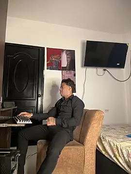 Kenny romano online show from April 18, 10:21 pm