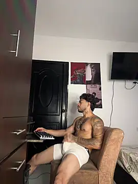 Snapshot of Kenny_romano chatting on June 23, 2:15 pm Kenny romano online show from June 23, 2:15 pm