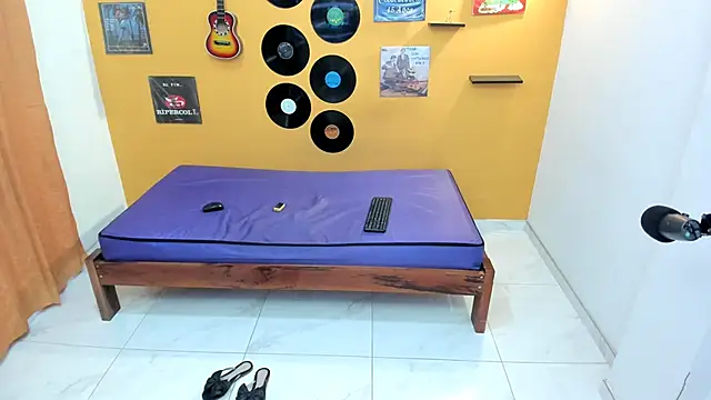 lilithevil32 online show from March 21, 1:54 am