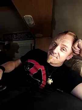 GingerTitan8 online show from March 6, 12:29 am