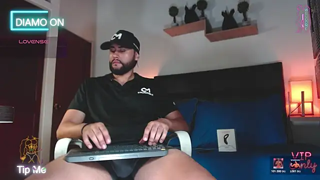 daniel hunther online show from March 31, 2:17 pm