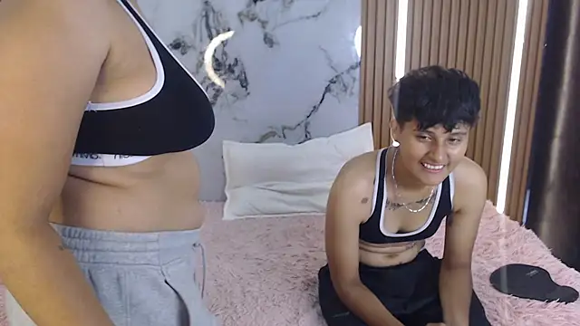 vicky wel online show from April 17, 7:50 pm