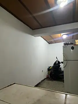 Sweetroseof online show from April 1, 2:03 pm