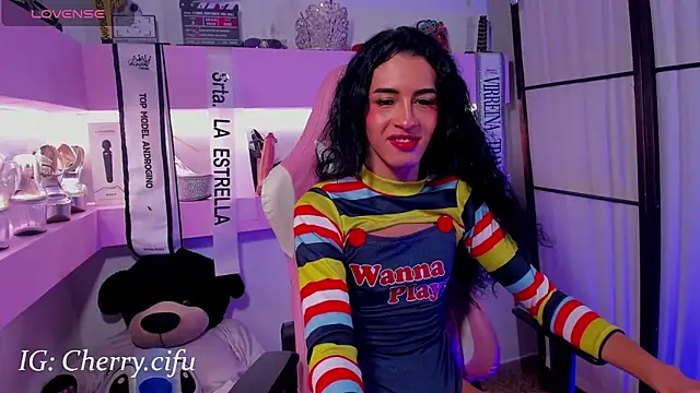 CherrySeraphine1 online show from April 14, 6:41 am