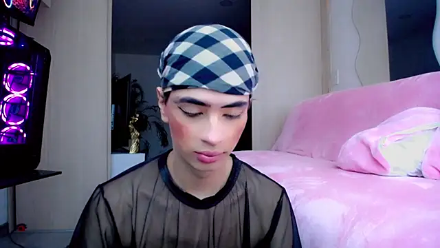 Snapshot of Darksweet_jack chatting on May 29, 2:26 pm Darksweet jack online show from May 29, 2:26 pm