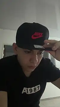 yan oficiall online show from March 4, 2:17 am