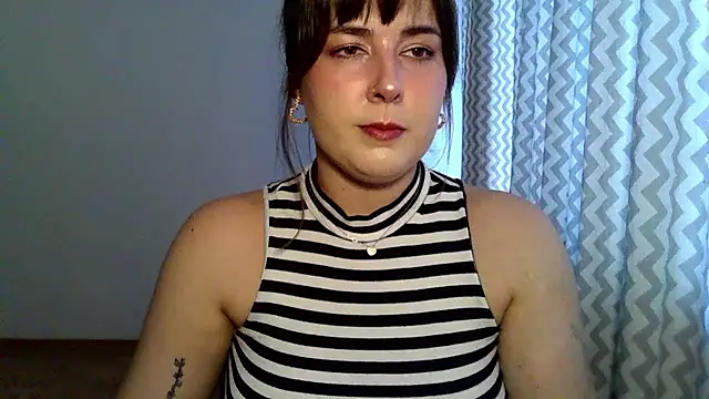 Snapshot of ClaraHard chatting on June 28, 4:46 pm ClaraHard online show from June 28, 4:46 pm