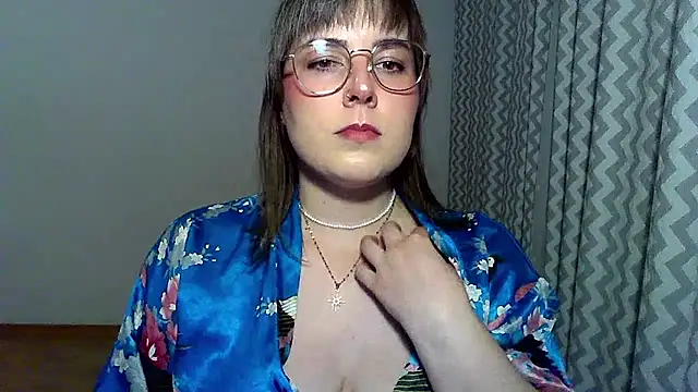 Snapshot of ClaraHard chatting on July 22, 9:17 pm ClaraHard online show from July 22, 9:17 pm