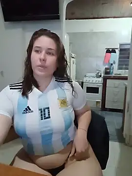 Snapshot of beluve_l chatting on July 11, 9:05 pm beluve l online show from July 11, 9:05 pm