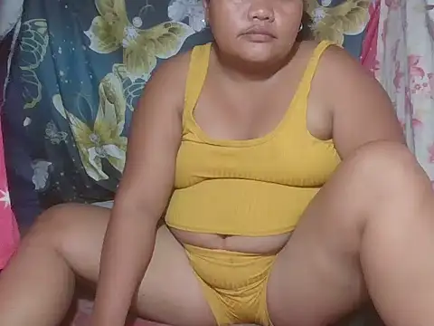 Snapshot of Pinaybigpussy24 chatting on April 20, 12:08 pm Pinaybigpussy24 online show from April 20, 12:08 pm