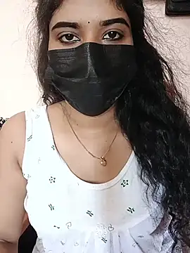 Snapshot of Sunitha28 chatting on May 31, 6:42 am Sunitha28 online show from May 31, 6:42 am