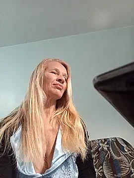 Snapshot of ViktoriaSexi1 chatting on April 26, 4:48 pm ViktoriaSexi1 online show from April 26, 4:48 pm