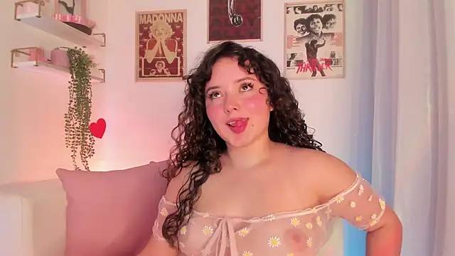 Snapshot of Ally_belle chatting on May 29, 11:03 pm Ally belle online show from May 29, 11:03 pm