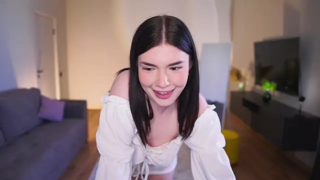 AdaBell online show from April 21, 1:06 pm