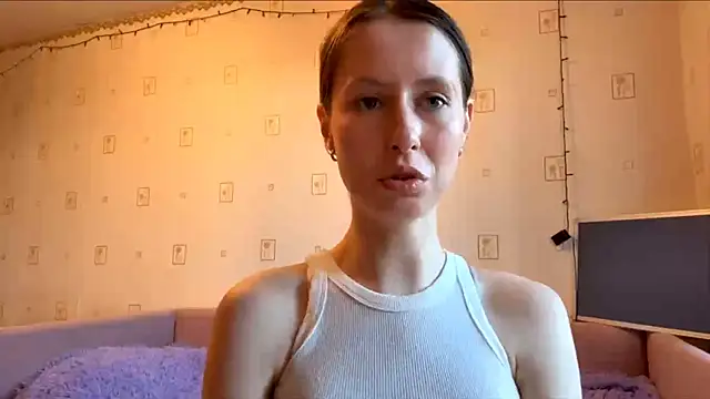 Snapshot of AlesiaGurevich chatting on June 25, 5:06 pm AlesiaGurevich online show from June 25, 5:06 pm